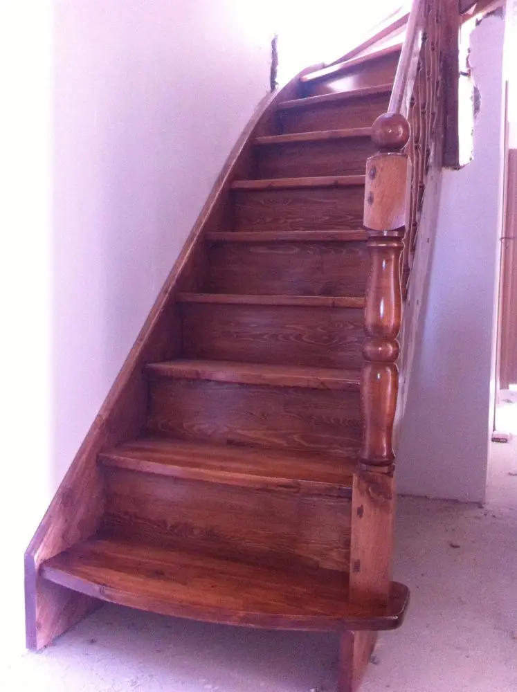 WOODEN STAIRS TBT -05
