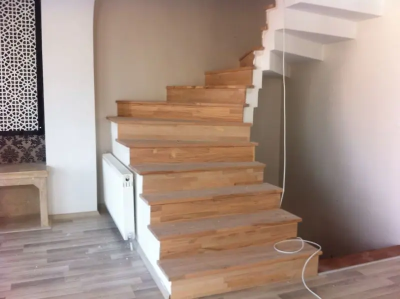 WOODEN STAIRS TBT -006