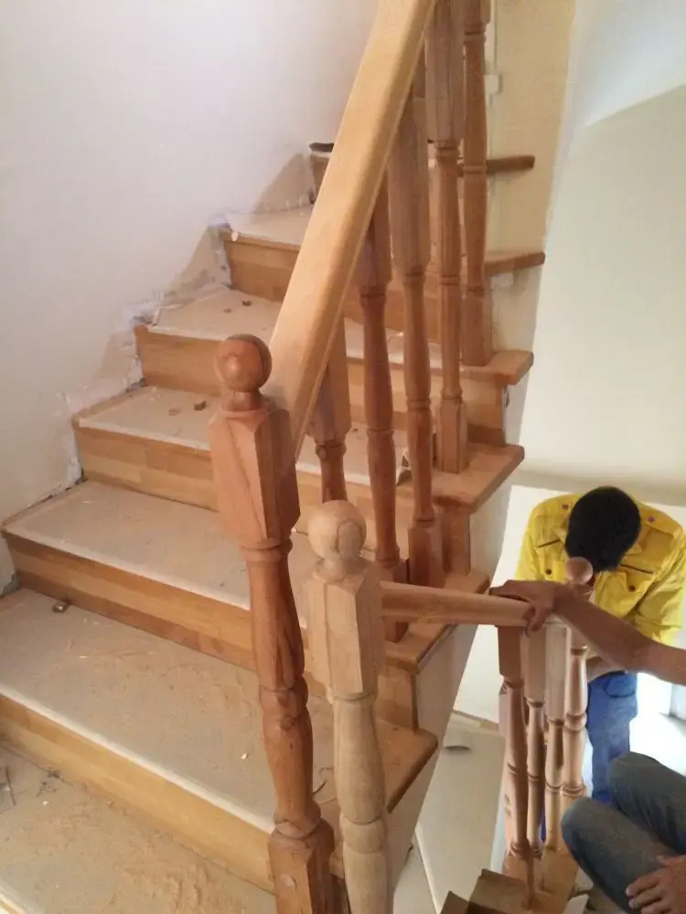 WOODEN STAIRS TBT -08