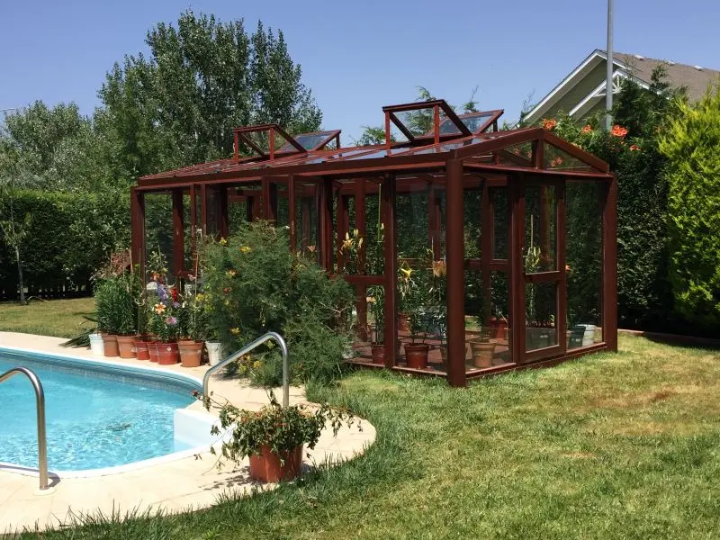WOODEN GREENHOUSE TBT109