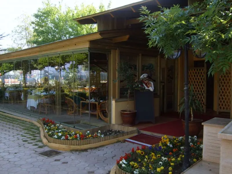 AHŞAP RESTAURANT MODELİ TBT-7